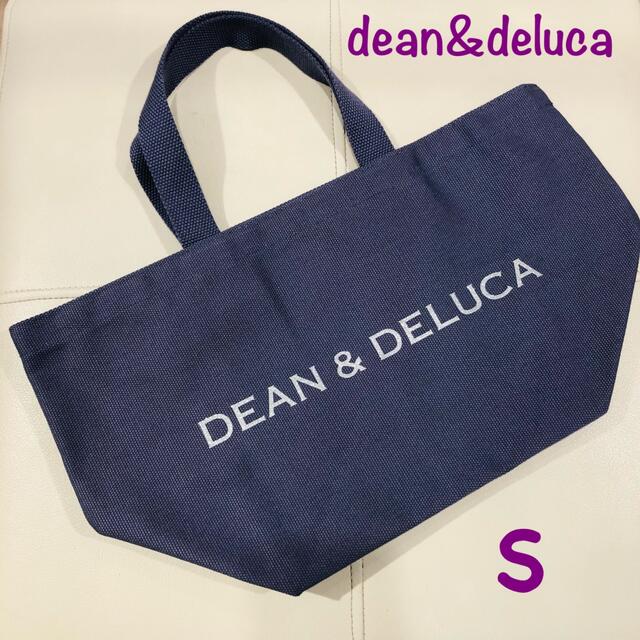 DEAN & DELUCA(ディーンアンドデルーカ)のDEAN&DELUCA   ディーン&デルーカ　チャリティートートバッグ　S レディースのバッグ(トートバッグ)の商品写真