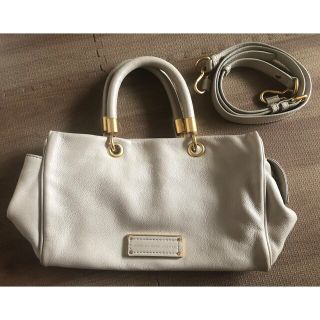 マークバイマークジェイコブス(MARC BY MARC JACOBS)のハンドバッグ ショルダーバッグ　マーク　ジェイコブス　ベージュ(ハンドバッグ)