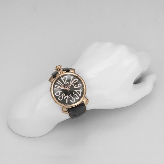 GaGa MILANO(ガガミラノ)のガガミラノ MANUALE 48MM 腕時計 GAG-501107S-GRY-NEW  2年 レディースのファッション小物(腕時計)の商品写真