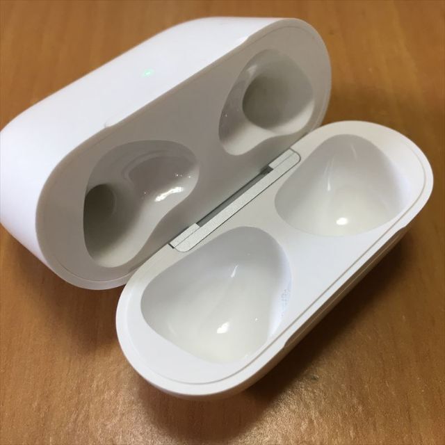 Apple純正 AirPods 第3世代用 ワイヤレス充電ケース A2566 8