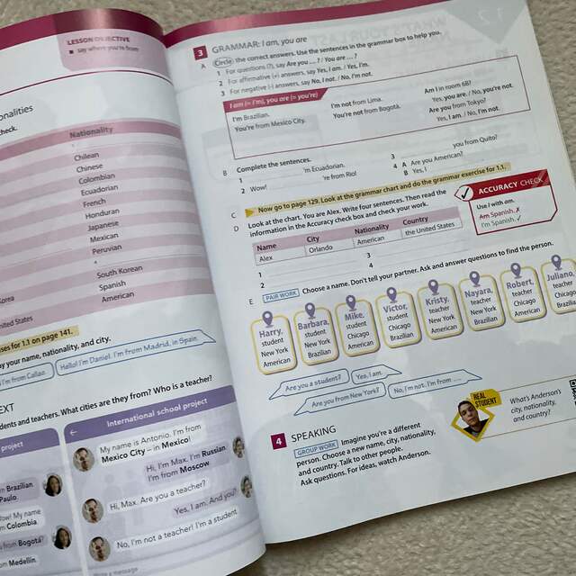 英語　教科書　Evolve Level 1 Student’s Book エンタメ/ホビーの本(語学/参考書)の商品写真