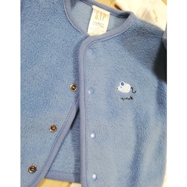 babyGAP(ベビーギャップ)のbaby GAP 50 ロンパース カーディガン 2点セット ブルー キッズ/ベビー/マタニティのベビー服(~85cm)(カーディガン/ボレロ)の商品写真
