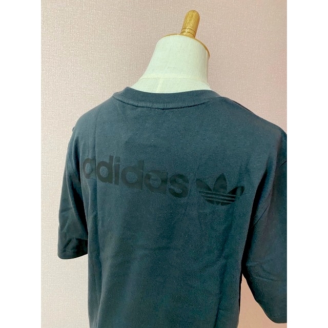 adidas(アディダス)のadidas Tシャツ  ブラック UK-XL メンズのトップス(Tシャツ/カットソー(半袖/袖なし))の商品写真