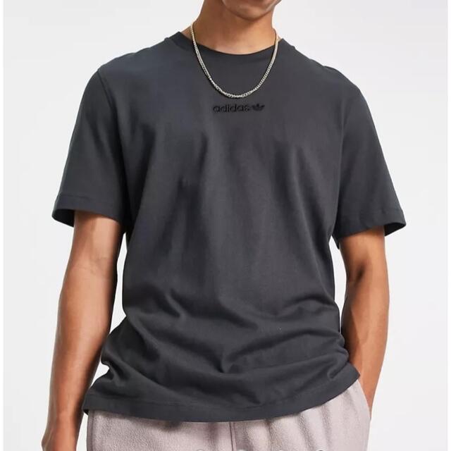 adidas(アディダス)のadidas Tシャツ  ブラック UK-XL メンズのトップス(Tシャツ/カットソー(半袖/袖なし))の商品写真