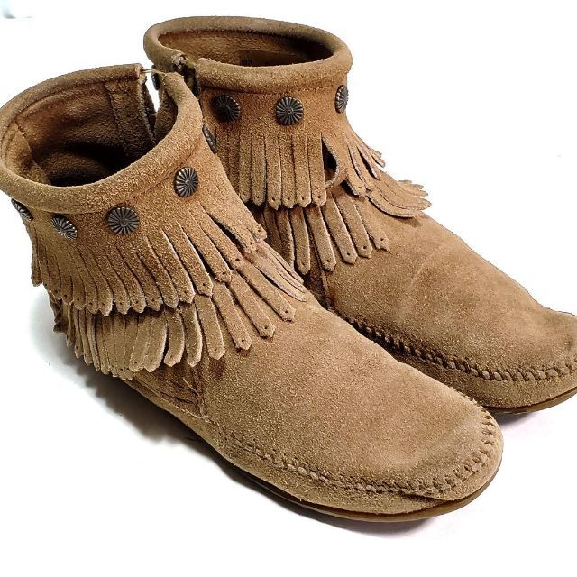 Minnetonka(ミネトンカ)のMINNETONKA ミネトンカ　サイドジップフリンジブーツ　ブラウン　サイズ7 レディースの靴/シューズ(ブーツ)の商品写真