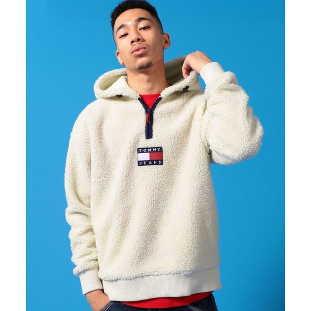 TOMMY(トミー)のTOMMY JEANS シェルパハーフジップパーカー メンズのトップス(パーカー)の商品写真