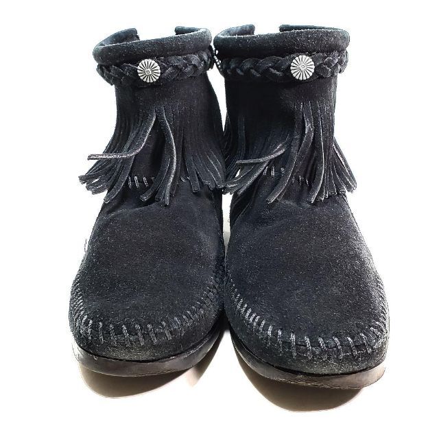 Minnetonka(ミネトンカ)のMINNETONKA ミネトンカ　バックジップフリンジブーツ　ブラック　サイズ6 レディースの靴/シューズ(ブーツ)の商品写真