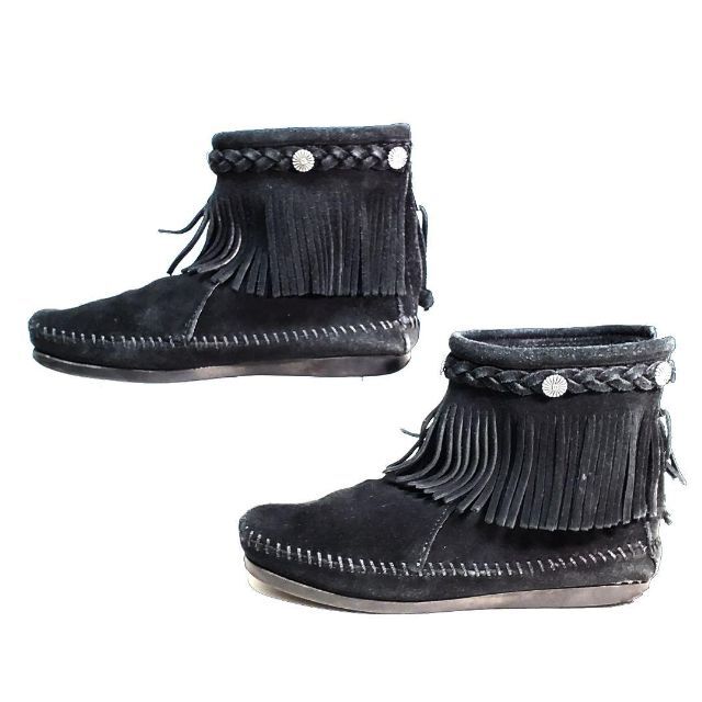 Minnetonka(ミネトンカ)のMINNETONKA ミネトンカ　バックジップフリンジブーツ　ブラック　サイズ6 レディースの靴/シューズ(ブーツ)の商品写真