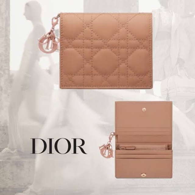 Dior(ディオール)の専用出品   レディースのファッション小物(財布)の商品写真