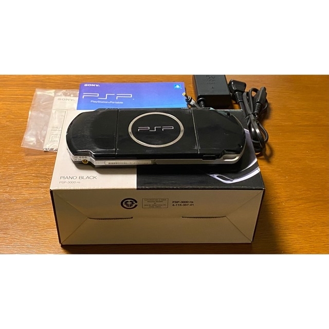 SONY PSP3000ピアノブラック(新品バッテリー) 2