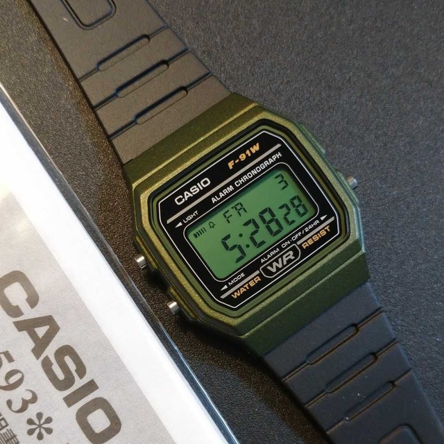 CASIO(カシオ)の【新品】カシオ チープカシオ デジタル　腕時計  カスタム グリーン メンズの時計(腕時計(デジタル))の商品写真