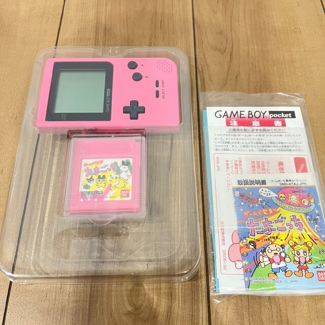 ゲームソフト/ゲーム機本体限定版!!　ゲームで発見!!　たまごっち　ピンクなTAMAGOTCHセット