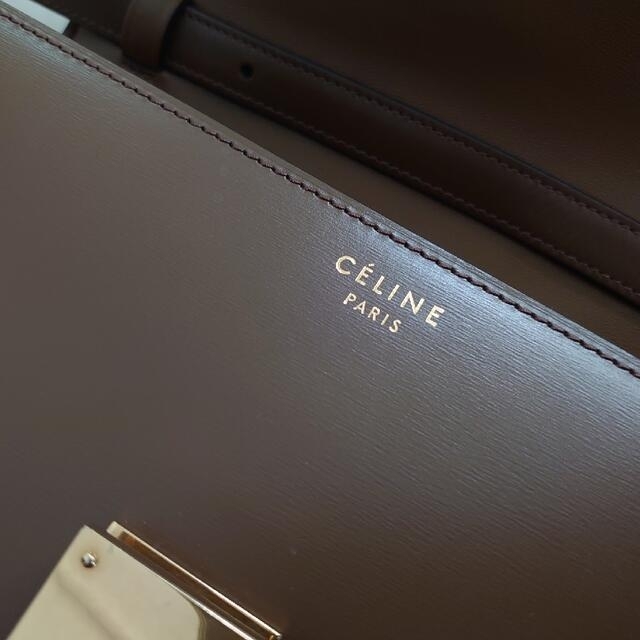 celine(セリーヌ)のCELINE セリーヌ クラシック ボックス キャメル ミディアム バッグ レディースのバッグ(ショルダーバッグ)の商品写真