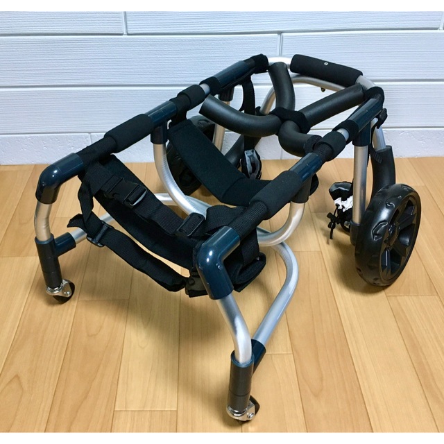 ■犬の車椅子 中型犬用4輪車いす 9～18kg位 歩行器 介護犬