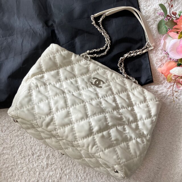超歓迎 CHANEL レザー ステッチ チェーントートバッグ CHANEL - トート
