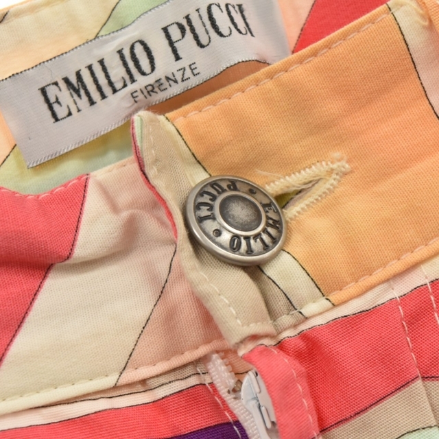 EMILIO PUCCI(エミリオプッチ)のEMILIO PUCCI エミリオプッチ 総柄 ストレートパンツ マルチ レディースのパンツ(カジュアルパンツ)の商品写真