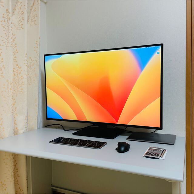 LG Electronics(エルジーエレクトロニクス)のLG 43UN700-b 43インチ4kモニター スマホ/家電/カメラのPC/タブレット(ディスプレイ)の商品写真