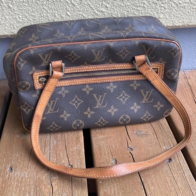 レディースLOUIS VUITTON (ルイ・ヴィトン)シテMM