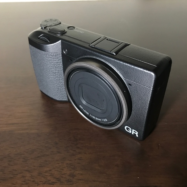 RICOH(リコー)の【美品】RICOH GR Ⅲ ★保証書あり★ スマホ/家電/カメラのカメラ(コンパクトデジタルカメラ)の商品写真