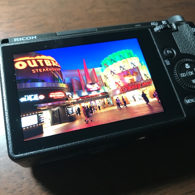 RICOH(リコー)の【美品】RICOH GR Ⅲ ★保証書あり★ スマホ/家電/カメラのカメラ(コンパクトデジタルカメラ)の商品写真