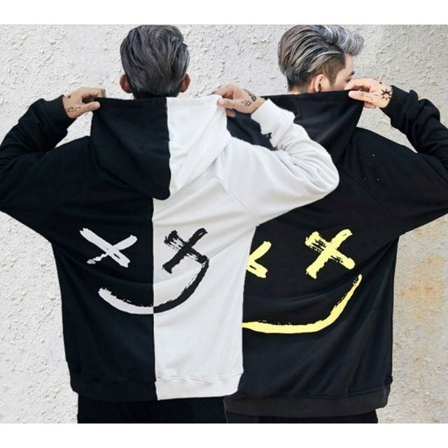 新品!大人気!落書きバックプリントパーカー スマイリー 韓国 黒 裏起毛