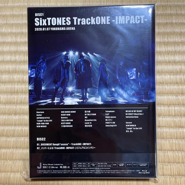 SixTONES/TrackONE-IMPACT-〈初回盤Blu-ray〉 エンタメ/ホビーのDVD/ブルーレイ(アイドル)の商品写真