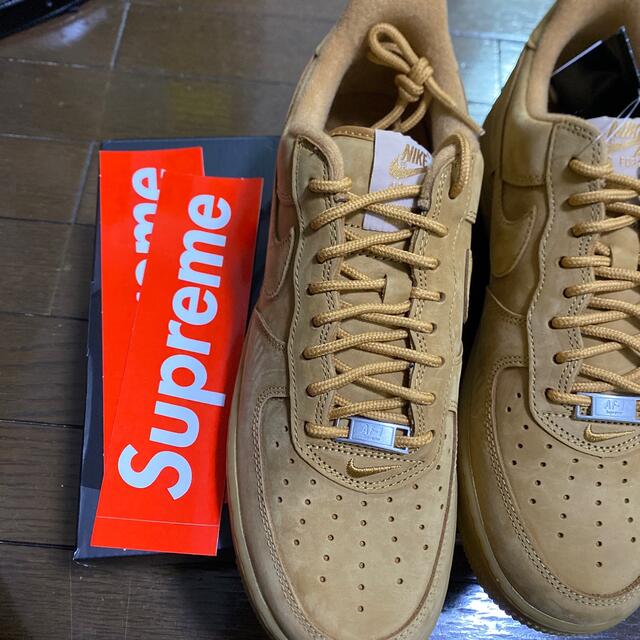 Supreme(シュプリーム)のSupreme × Nike Air Force 1 Low wheat 27 メンズの靴/シューズ(スニーカー)の商品写真