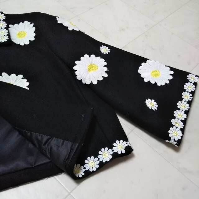 美品 フラワー 刺繍 セットアップ スーツ 花柄 XL ジャケット スカート 黒