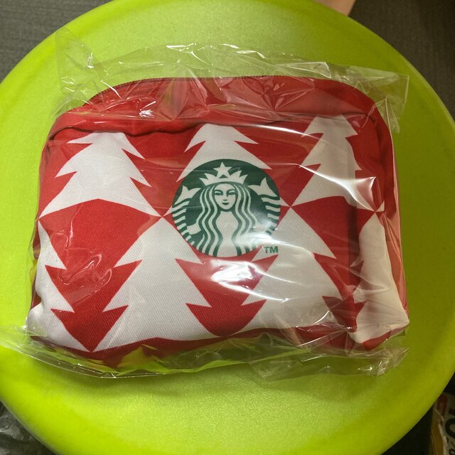 Starbucks Coffee(スターバックスコーヒー)のスタバ シュトーレン ポーチ2022 エンタメ/ホビーのコレクション(ノベルティグッズ)の商品写真