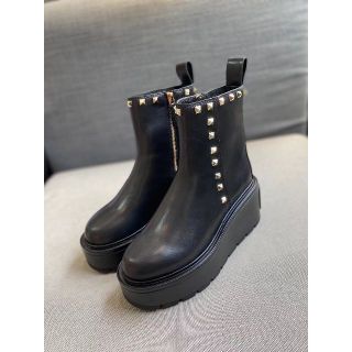 VALENTINO - 新品未使用品バレンチノのユニークフォーム カーフスキン アンクルブーツ 85MM