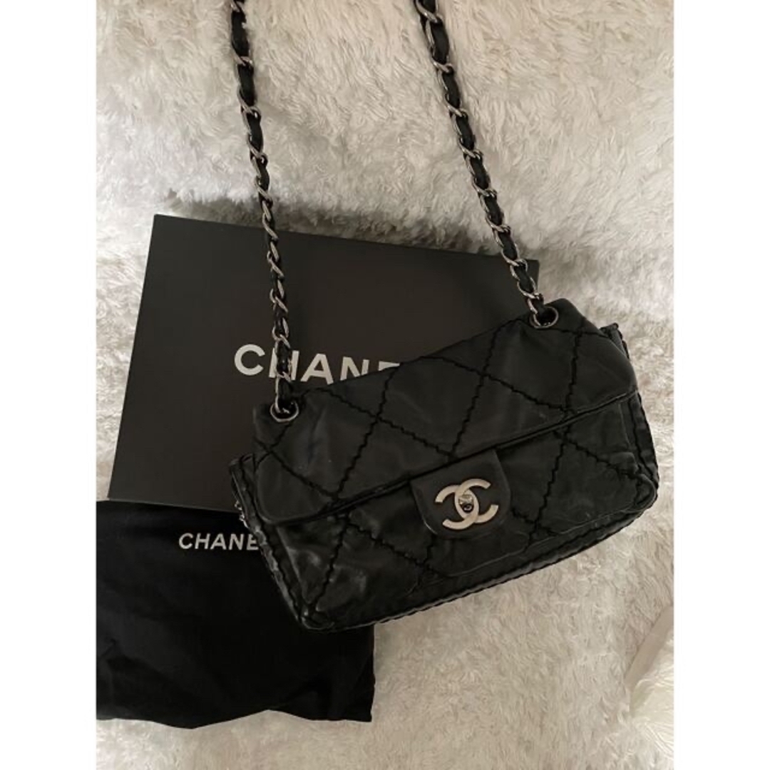 CHANELシャネル　ショルダーバッグ　ブラック　シルバー金具