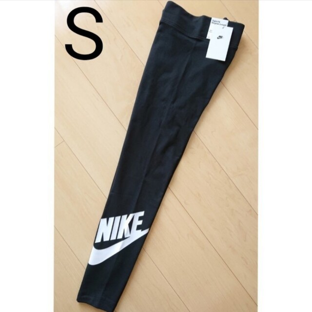 NIKE(ナイキ)の新品 NIKE レディース S レギンス ナイキ レディースのレッグウェア(レギンス/スパッツ)の商品写真