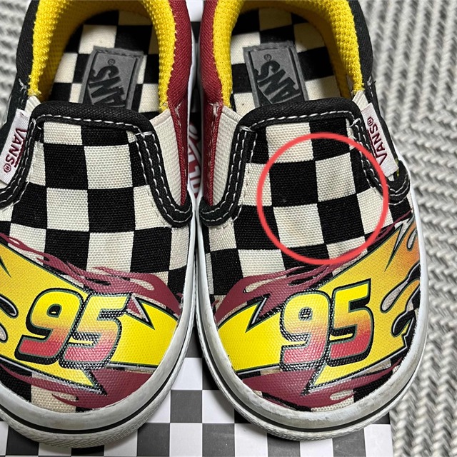 VANS(ヴァンズ)のカーズ　シューズ　14センチ　キッズシューズ　vans スリッポン　子供靴 キッズ/ベビー/マタニティのベビー靴/シューズ(~14cm)(スリッポン)の商品写真