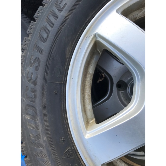 BIRDGESTONE 175/65R14 17年製　ホイール付スタッドレス 5