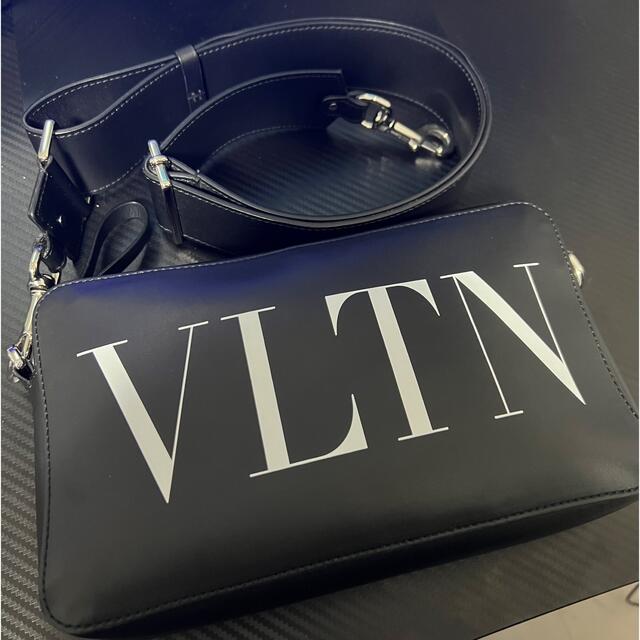 VLTN ヴァレンティノ レザー ショルダーバッグ