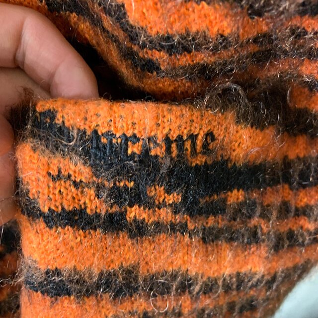 Supreme(シュプリーム)のSupreme Brushed Mohair Cardigan tiger メンズのトップス(カーディガン)の商品写真