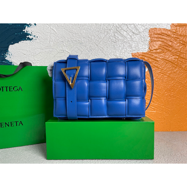 逆輸入 - Veneta Bottega 美品 クロスボディバッグ カセット パデッド