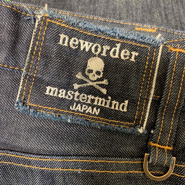 mastermind JAPAN(マスターマインドジャパン)の美品　マスターマインドJAPAN ボーダースカルデニムパンツS メンズのパンツ(デニム/ジーンズ)の商品写真