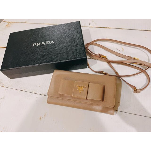 PRADA  お財布ショルダー