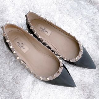 ヴァレンティノガラヴァーニ(valentino garavani)のVALENTINO ヴァレンティノ ロックスターズ　フラットシューズ　パンプス(バレエシューズ)