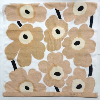 マリメッコ(marimekko)のマリメッコ ウニッコ バスタオル ベージュmarimekko unikko 新品(タオル/バス用品)