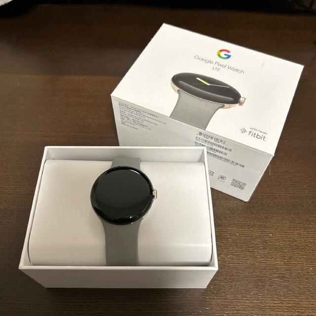 Google Pixel(グーグルピクセル)のGoogle pixel Watch LTE Champagne  Gold スマホ/家電/カメラのスマートフォン/携帯電話(その他)の商品写真