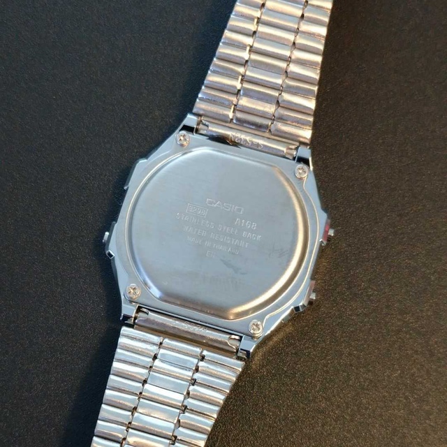 CASIO(カシオ)の【新品/送料込】CASIO チープカシオ 液晶反転 カスタム カシオ腕時計 メンズの時計(腕時計(デジタル))の商品写真