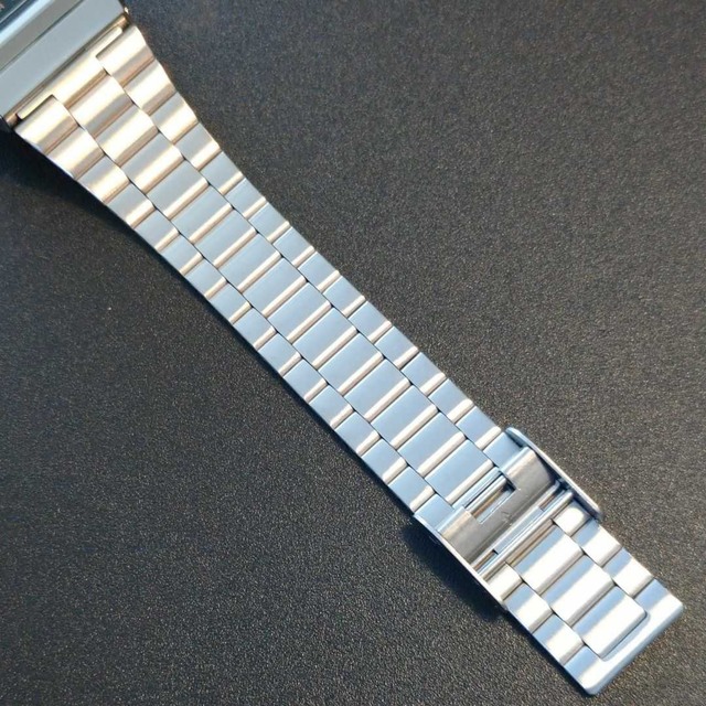 CASIO(カシオ)の【新品/送料込】CASIO チープカシオ 液晶反転 カスタム カシオ腕時計 メンズの時計(腕時計(デジタル))の商品写真
