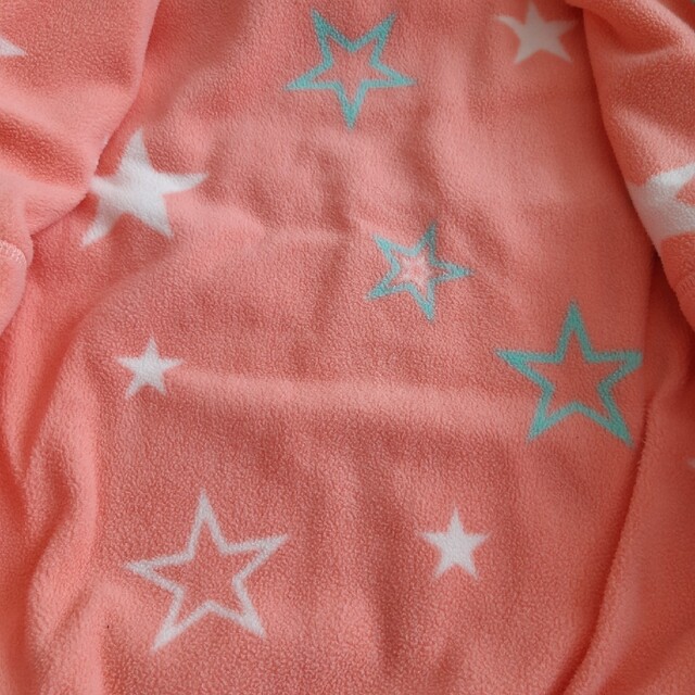 adidas(アディダス)のアディダスリバーシブルパーカー キッズ/ベビー/マタニティのキッズ服女の子用(90cm~)(ジャケット/上着)の商品写真