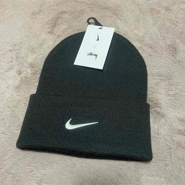 STUSSY(ステューシー)の【値引】【新品】Stussy × Nike NRG Cuffed Beanie メンズの帽子(ニット帽/ビーニー)の商品写真