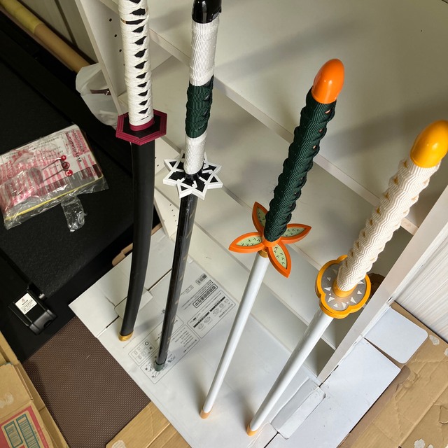 鬼滅の刃4本セット模造刀の通販 by たかs shop|ラクマ