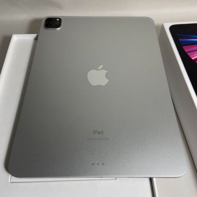 Apple iPad Pro 11インチ 第3世代 Wi-Fi 128GB 2…の通販 by 's shop