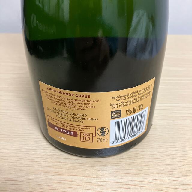 Krug(クリュッグ)のKRUGグランキュヴェ ブリュット 12% 750ml  食品/飲料/酒の酒(シャンパン/スパークリングワイン)の商品写真