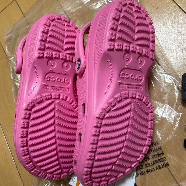 CROSS(クロス)の【正規品新品】クロックス　crocs  22cm  ピンクレモネード キッズ/ベビー/マタニティのキッズ靴/シューズ(15cm~)(サンダル)の商品写真